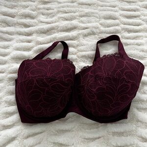 Luxurious Lace Bra in Deep Burgundy